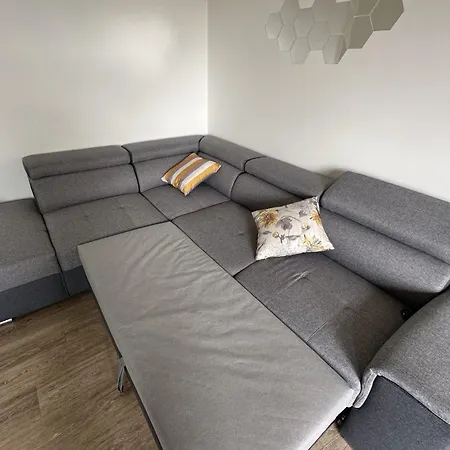 47 M Love Cocoon With Balcony * Courbevoie
