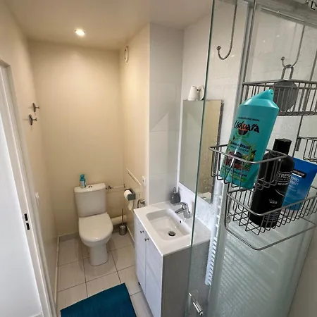 47 M Love Cocoon With Balcony Apartment *